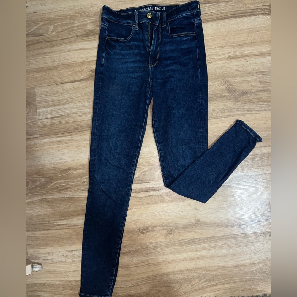 American Eagle dark wash skinny jeans